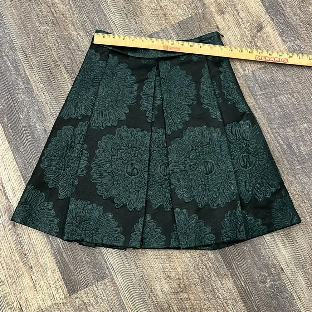 Trina Turk Green Embossed Matelasse Pleat Floral Skirt Women Size 0 New